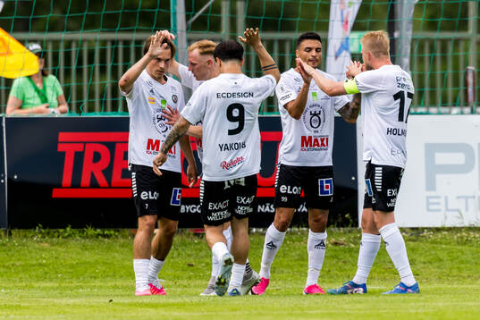 Örebros Samuel Wikman jublar