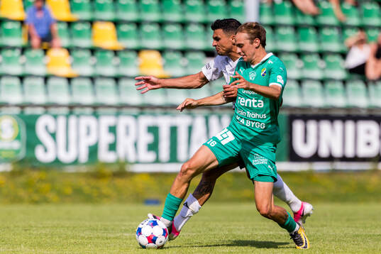 Ljungskiles Emilio Reljanovic och Örebros Ahmed Yasin
