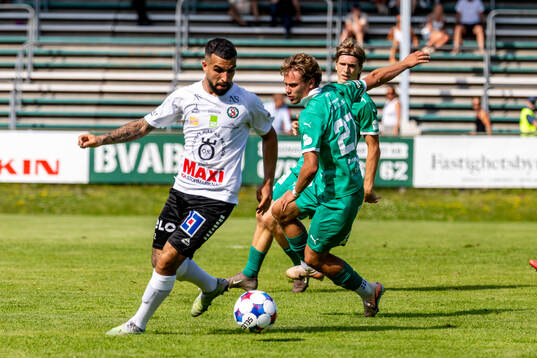 Örebros Alai Hussain Ghasem och Ljungskiles Alfons Borén