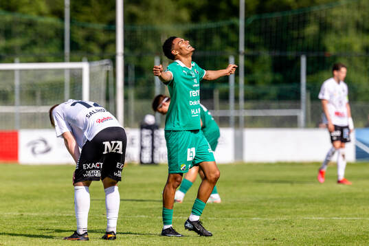 Ljungskiles Alex Rasheed jublar