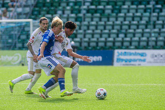 GIF Sundsvalls Mille Eriksson och Östersunds Abdulla Abodi