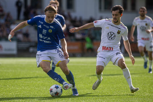 GIF Sundsvalls Malte Hallin och Östersunds Emil Özkan