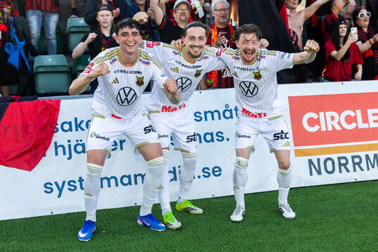 Östersunds Hugo Azzi jublar