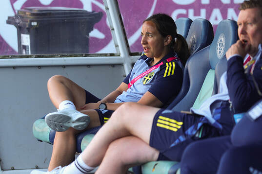 Coach Briana Campos of Sweden
