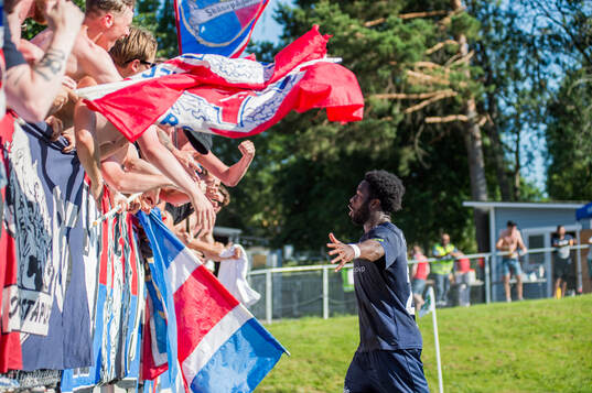 Helsingborgs Kevin Nyarko jublar