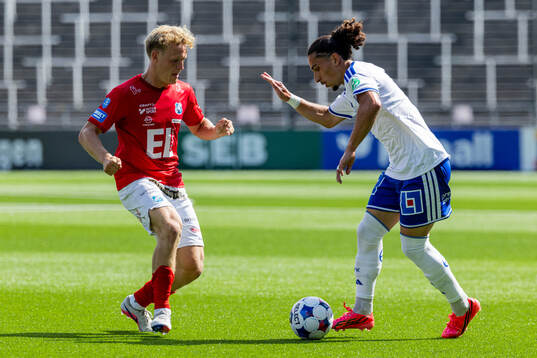 Norrbys Olle Backlund och IFK Norrköpings Elias Jemal