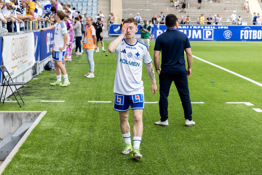 IFK Norrköpings Ryan Nelson deppar