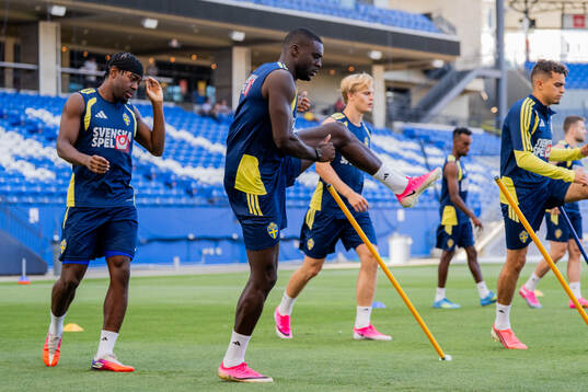 Anthony Elanga and Ken Sema of the Swedish national