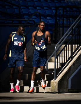 Ken Sema and Anthony Elanga of the Swedish national