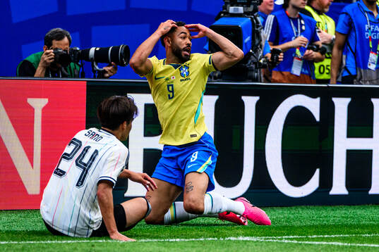 Kaishu Sano of Japan and Matheus Cunha of Brazil
