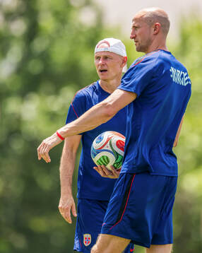 Head coach Ståle Solbakken and player manager Brede