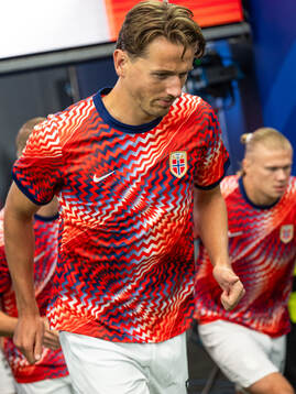 Sander Berge and Erling Braut Haaland of Norway