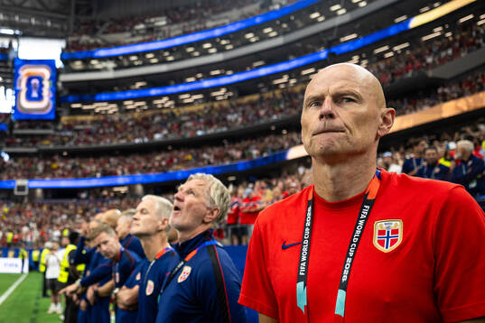 Head coach Ståle Solbakken of Norway
