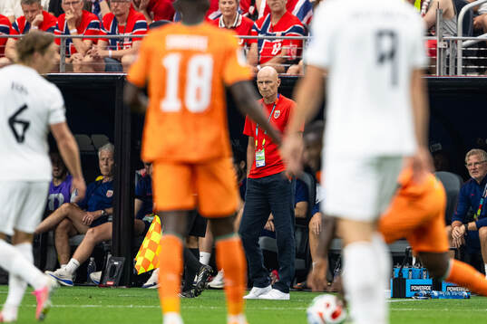 Head coach Ståle Solbakken of Norway