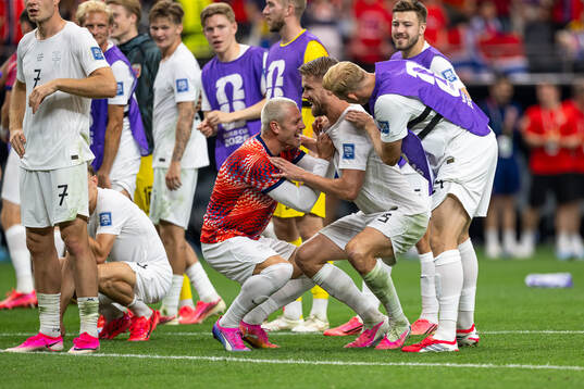 David Møller Wolfe of Norway celebrates