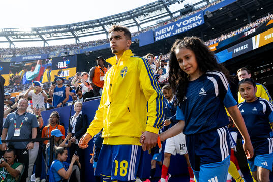 Yasin Ayari of Sweden