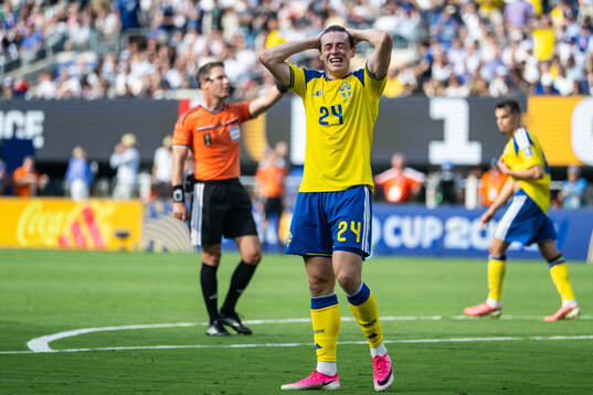 Elliot Stroud of Sweden looks dejected
