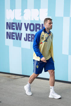 Gabriel Gudmundsson of Sweden arrives
