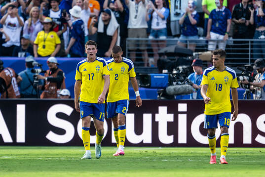 Viktor Gyökeres, Gustaf Lagerbielke, Yasin Ayari of Sweden