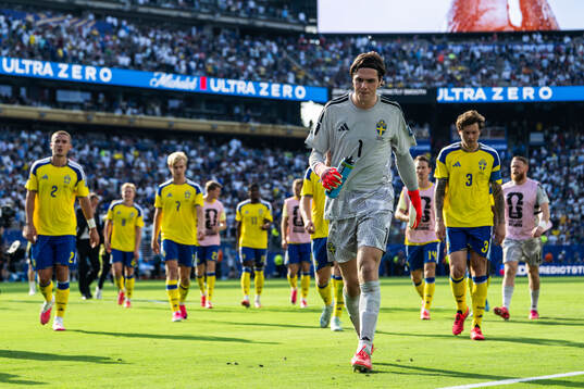 Bläddra bland fler bilder av Football, FIFA World Cup 2026, day 20, round of 32, France - Sweden