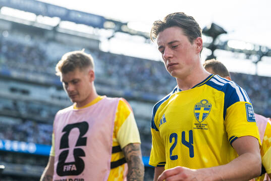 Elliot Stroud of Sweden looks dejected
