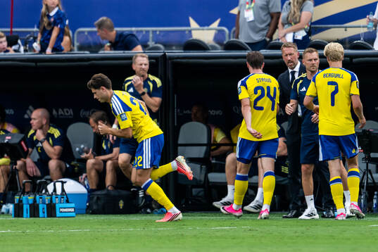 Besfort Zeneli, Elliot Stroud and Lucas Bergvall of Sweden