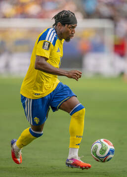 Anthony Elanga of Sweden