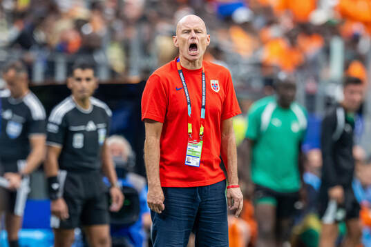 Head coach Ståle Solbakken of Norway