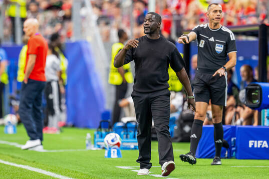 Head coach Emerse Fae of Côte d'Ivoire