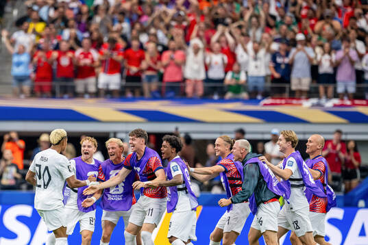 Antonio Nusa of Norway celebrates with Andreas Schjelderup,