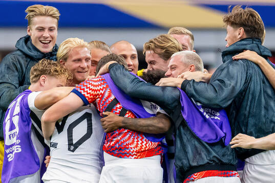 Antonio Nusa of Norway celebrates with goalkeeper Sander