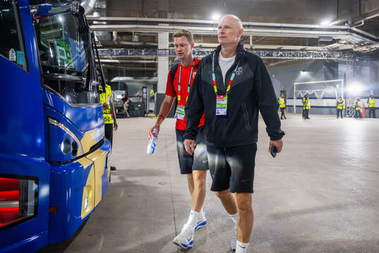 Pål Fjelde, set-piece coach, and Ståle Solbakken, head