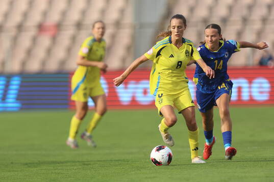 Augusta Priks of Sweden and Ana Juric of Bosnia and