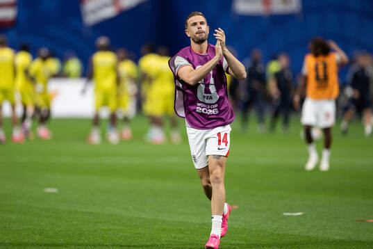 Jordan Henderson of England warming up