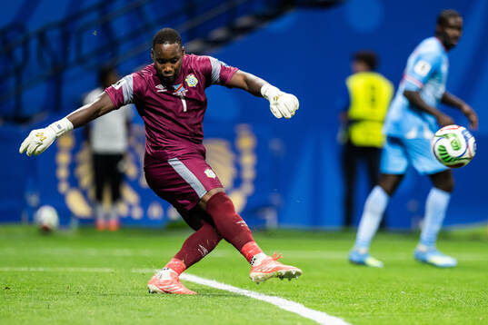 Goalkeeper Lionel Mpasi of Congo DR