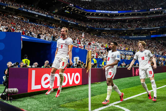 Harry Kane, Jude Bellingham and Anthony Gordon of England