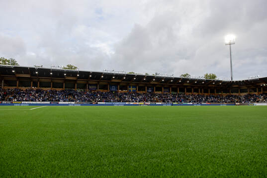 Ny gräsmatta på arenan Studenternas