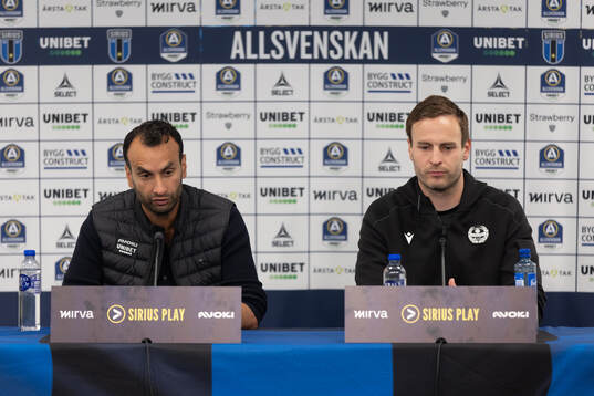 Sirius tränare Andreas Engelmark och Mjällbys tränare