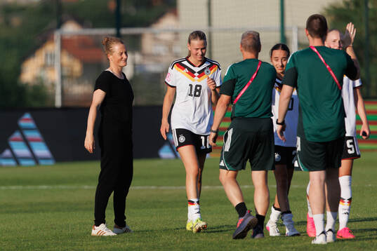 Head coach Melanie Behringer of Germany