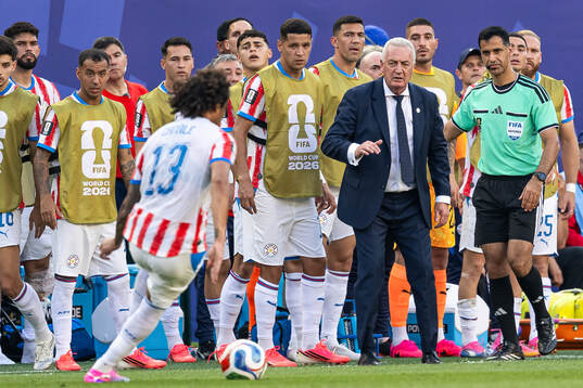 Head coach Gustavo Julio Alfaro of Paraguay