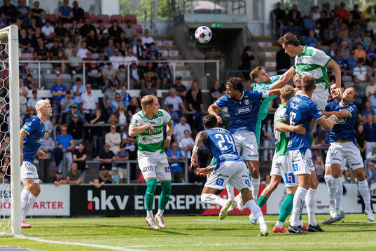 Bläddra bland fler bilder av Fotboll, Allsvenskan, Halmstad - Västerås