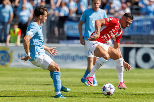 Malmö FFs Kenan Busuladzic och Degerfors Arman Taranis