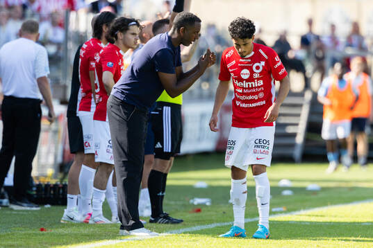 Degerfors huvudtränare Henok Goitom och Degerfors Elias