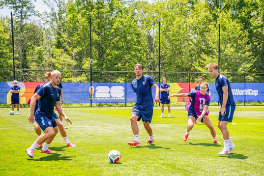 Julian Ryerson, Sander Berge, Andreas Schjelderup and