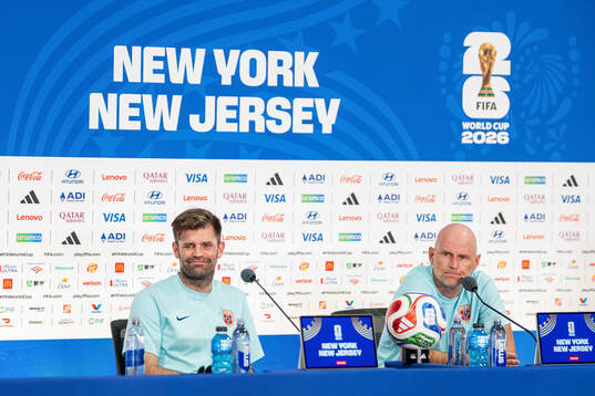 Press officer Morten Morisbak Skjønsberg and head coach