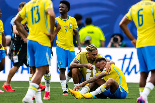 Vinicius Junior and Neymar Jr of Brazil looks dejected