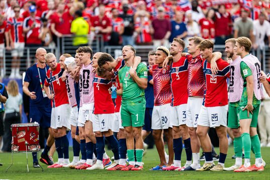 Players of Norway celebrate