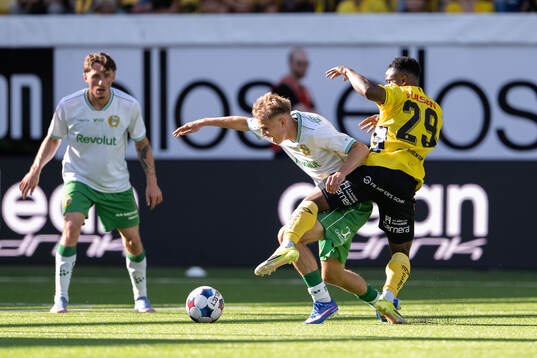 Hammarbys Victor Lind och Elfsborgs Momoh Ibrahim Kamara