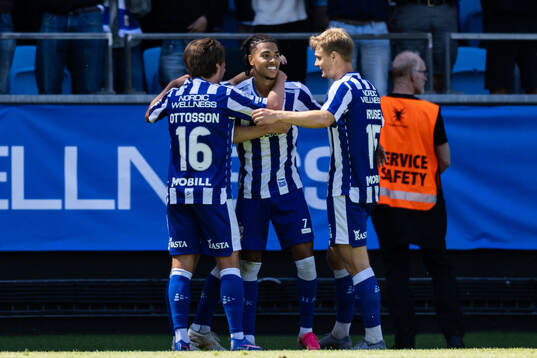 IFK Göteborgs Sebastian Clemmensen jublar med Filip