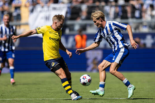 AIKs Eskil Edh och IFK Göteborgs Max Fenger